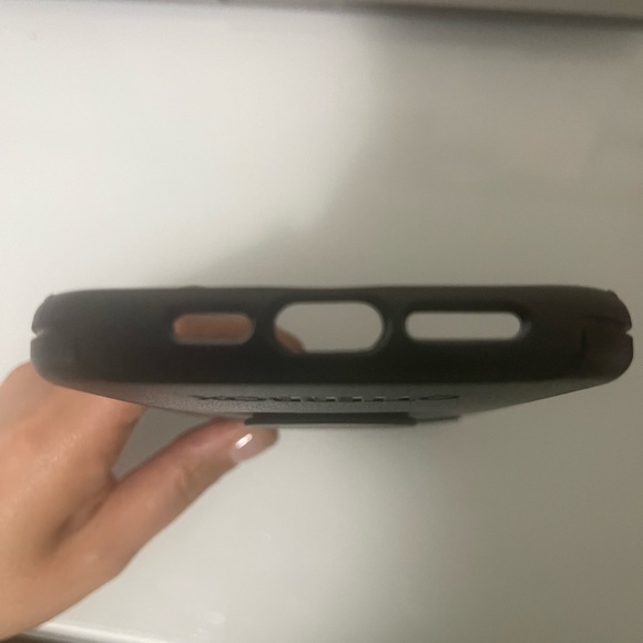 Otterbox Symmetry Popsocket - IPhone 13 or 12 Pro Max - Picture 2 of 6